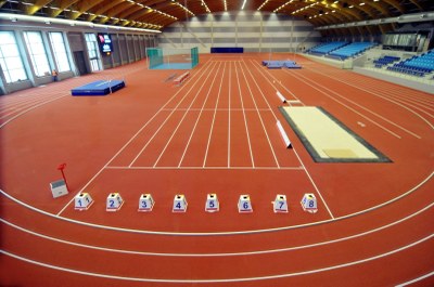 Pohled na běžecký ovál lahodí oku. Foto: J. Urban