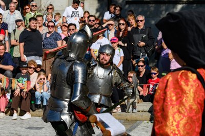Středověký program Dne otevřených dveří byl letošní novinkou. Ostravany i přespolní evidentně zaujal. Foto: Martin Popelář