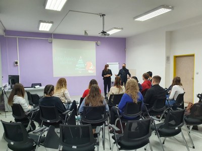 Primátor Tomáš Macura s organizátory „psí charity“. Foto: MMO