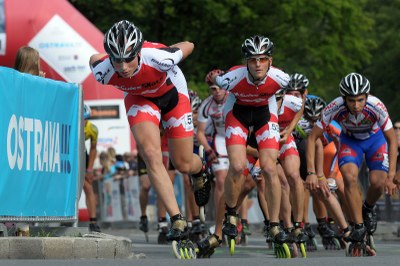 Světový peloton inline bruslařů změří své síly na porubské Hlavní třídě. Foto: archiv