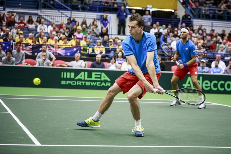 Pavlásek (u sítě) a Veselý podali výborný výkon.