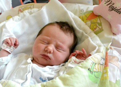 Tisícím miminkem letos narozeným v Městské nemocnici Ostrava je Magdaléna Vítečková. Foto: MNO