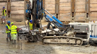 Trysková injektáž pilířů. Foto: MMO