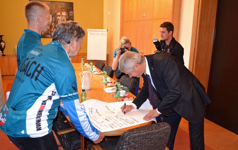 P. Kajnar se podepisuje za město Ostravu