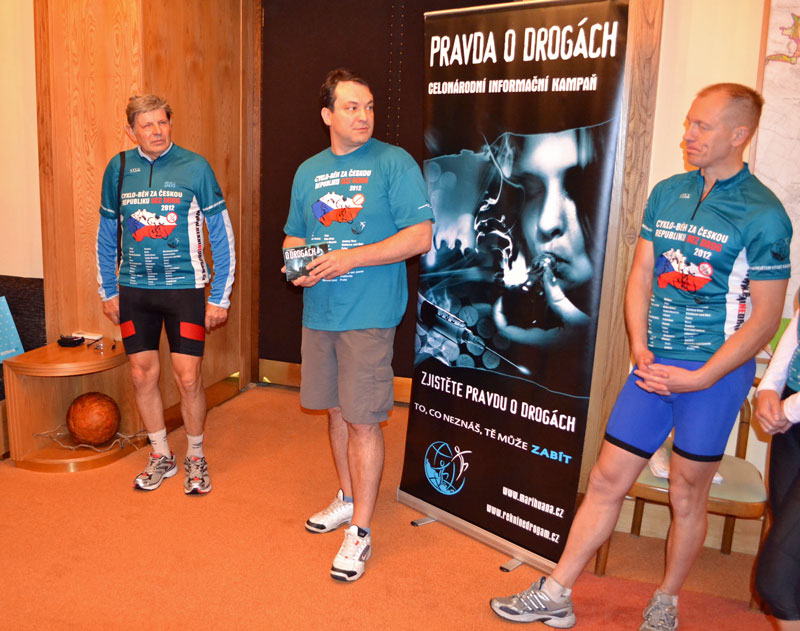 Z přijetí delegace cyklo-běžců na radnici