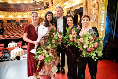 Oceněné umělkyně s ředitelem Národního divadla moravskoslezského Jiřím Nekvasilem. Foto: Lucie Maceczková, NDM