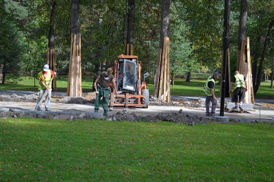 Na snímku P.  Havránka práce v Komenského sadech na konci září.