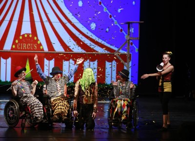 Z vystoupení tanečního souboru Bílá holubice. Foto: J. Urban 