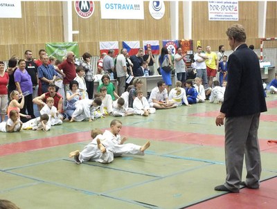 Na snímku: Přes dvě stovky mladých judistů ze tří zemí se spolu utkaly v Ostravě