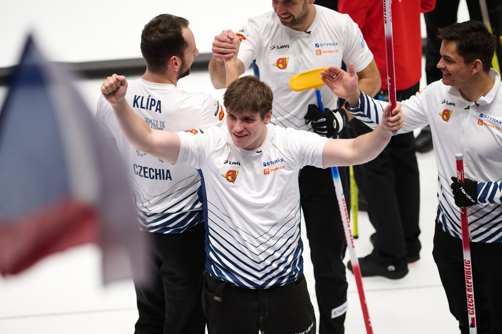 Čeští curleři zdolali favorizované Švýcary. Foto: Český curling