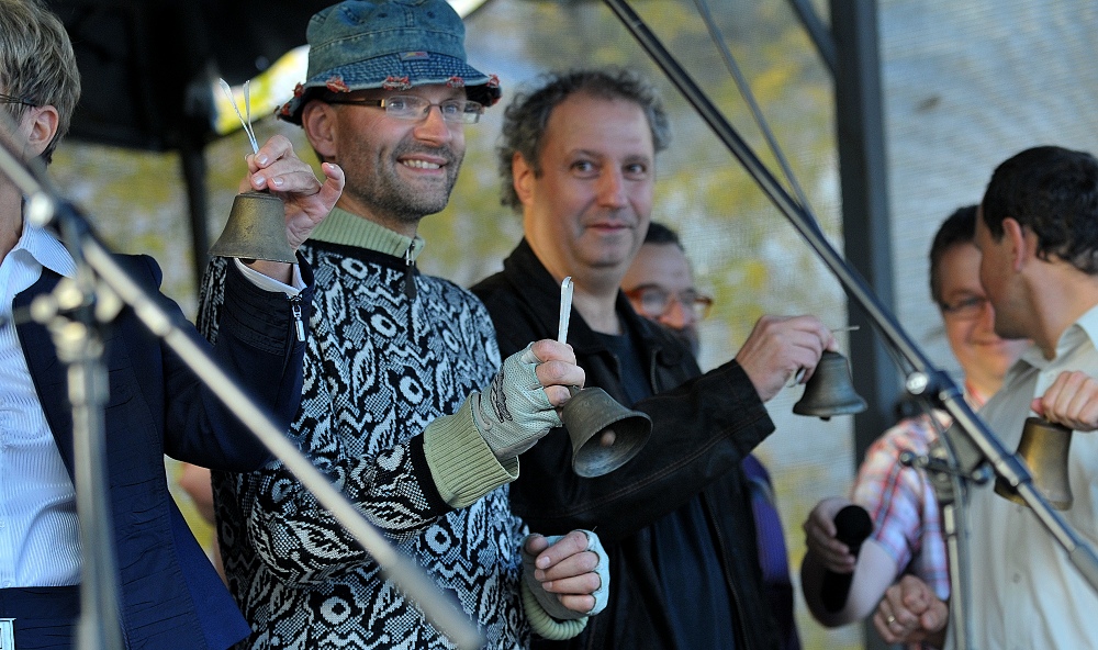 Na happeningu nechybělo symbolické zvonění