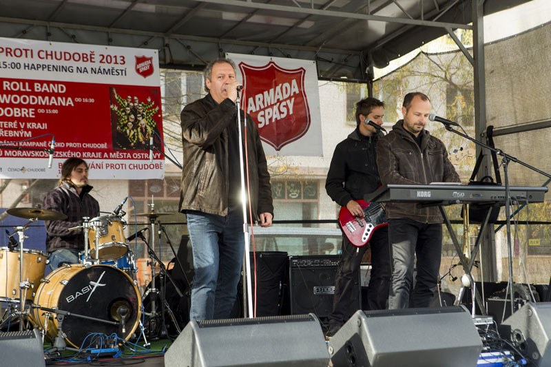 Zahrála rocková kapela Adobre