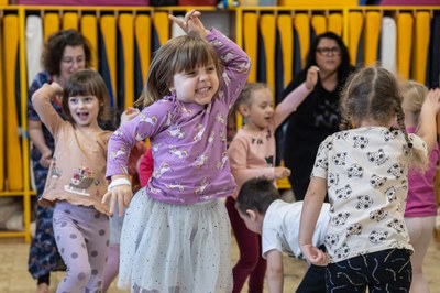 Kreativní přístup probouzí v dětech radost. Foto: Jiří Zerzoň