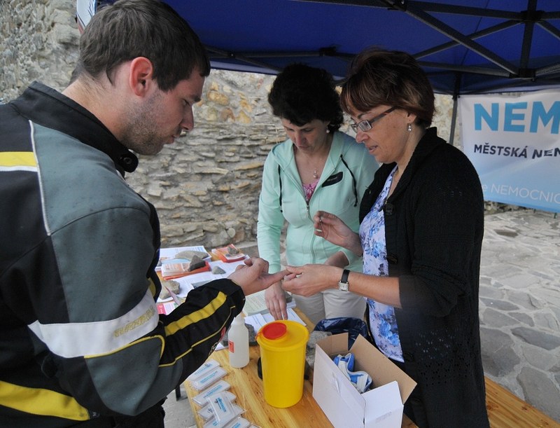 U stánku Městské nemocnice Ostrava