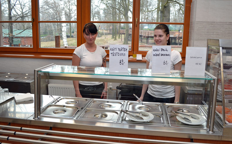 Samoobslužná restaurace s celoročním provozem.