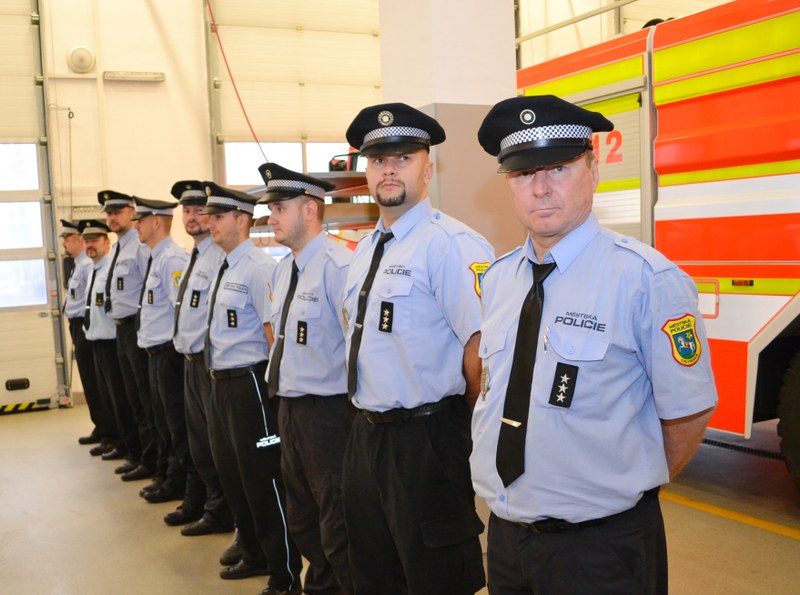 Sloužící strážníci Městské policie Ostrava. 