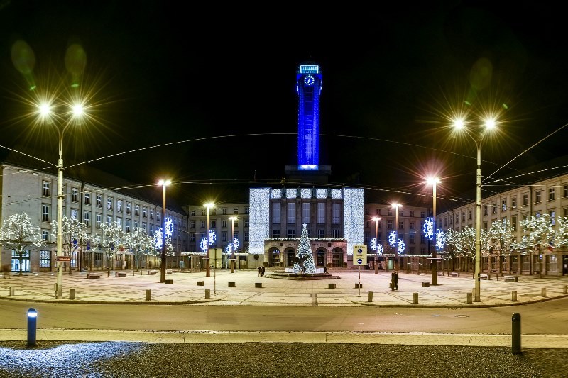 Vánoční výzdoba Prokešova náměstí a budovy radnice