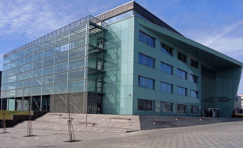 Fakulta elektrotechniky a informatiky VŠB