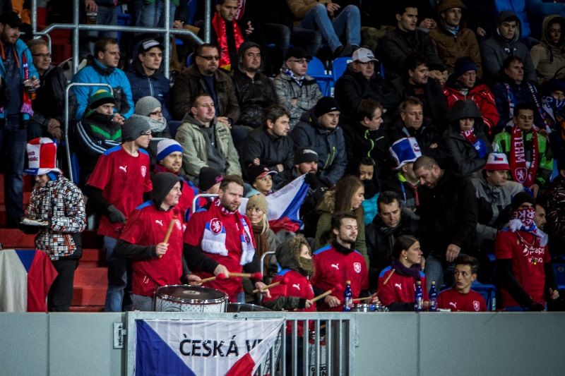 Utkání ČR – Srbsko sledoval „plný dům“, čili 15 tisíc diváků. 