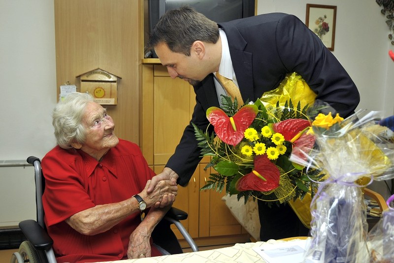 Vítkovická rodačka Ludmila Kořínková slaví sto let života Vítkovická rodačka Ludmila Kořínková slaví sto let života