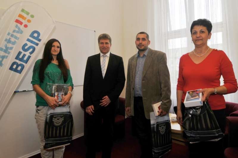 Zleva: N. Hadaščoková, L. Semerák, M. Ďuriš a P. Dluhošová.