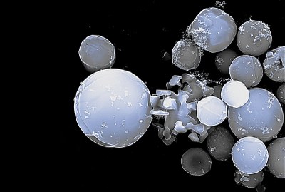 FOTO: Částice prachu vyfocená pod elektronovým mikroskopem. Snímek: ZÚ Ostrava