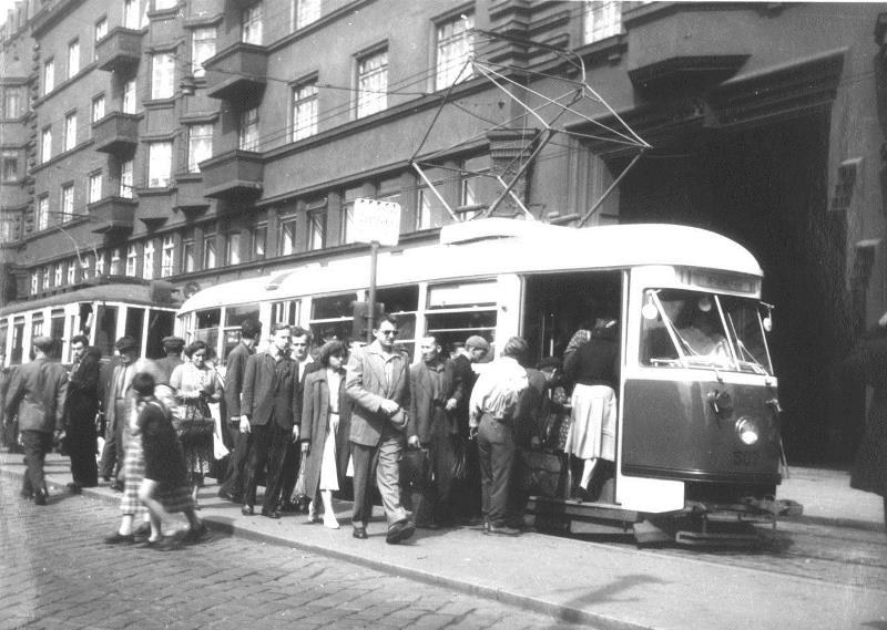 Výstava k 120 letům MHD i na radnici