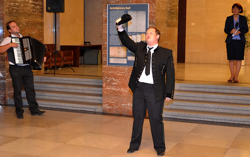 Návštěvníky vernisáže pobavil hornický folklor