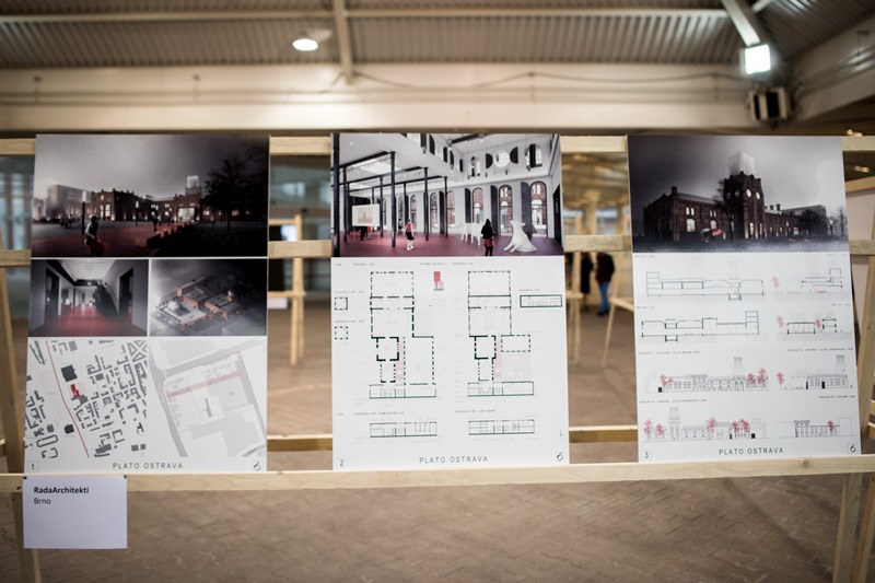 Výstava architektonických návrhů v budově Bauhausu. 