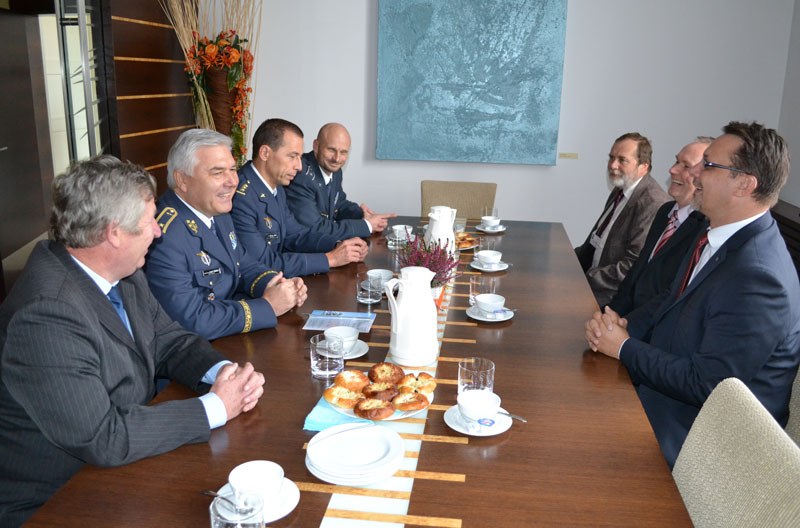 Při jednání v Radnici města Ostravy.