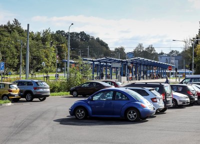 Parkoviště typu Park and Ride již úspěšně funguje na přestupním uzlu Hranečník. Foto: Adolf Horsinka