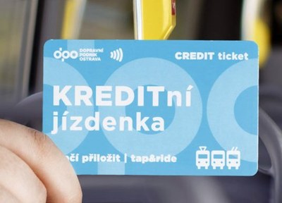 Kreditní jízdenka dopravního podniku. Foto: archiv DPO