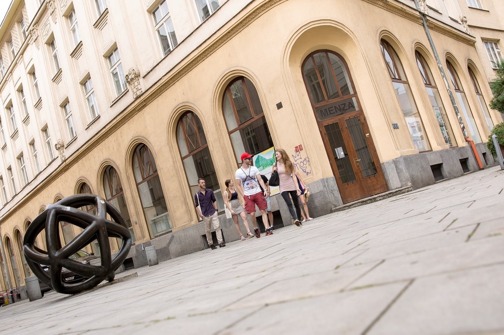 Rekonstrukční práce se dotknou také někdejší menzy Rekonstrukční práce se dotknou také někdejší menzy