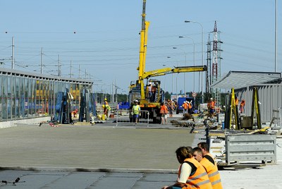 Opravy ulice Opavské v oblasti Svinovských mostů. Ilustrační foto z rekonstrukce v roce 2012. Snímek Jiří Urban.