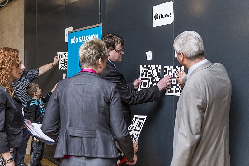 Sestavování QR kódu.