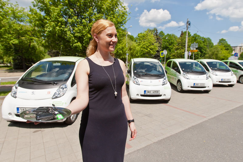 Elektromobily pro vozový park MS kraje a města Ostravy  Foto: J. Zerzoň
