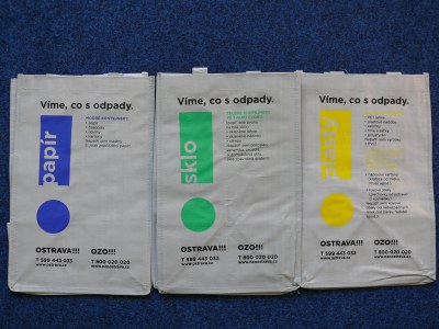 K foto: Speciální tašky na třídění odpadu