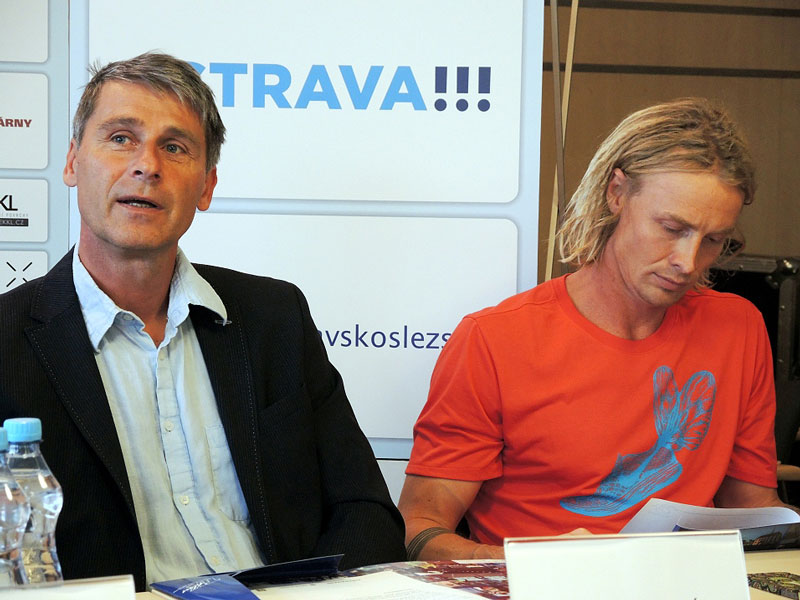 Jan Železný (vlevo) a český rekordman v tyči Michal Balner.