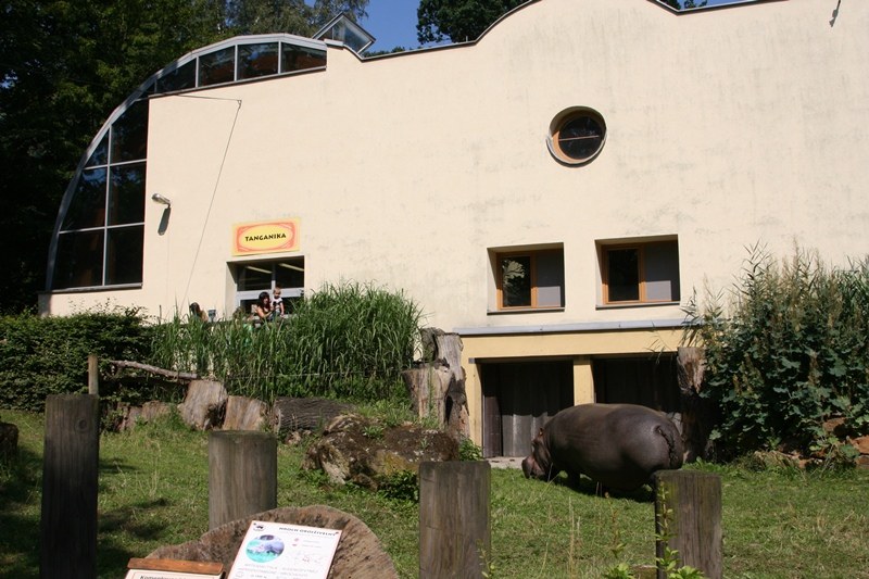 Expozice je součástí pavilonu Tanganika.
