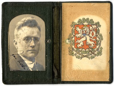 Průkaz Jana Prokeše coby poslance Národního shromáždění. Foto: AMO