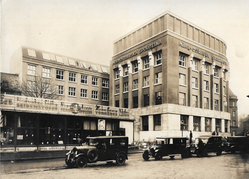 2a. Moravsko-ostravská spořitelna, 30. léta 20. století.jpg