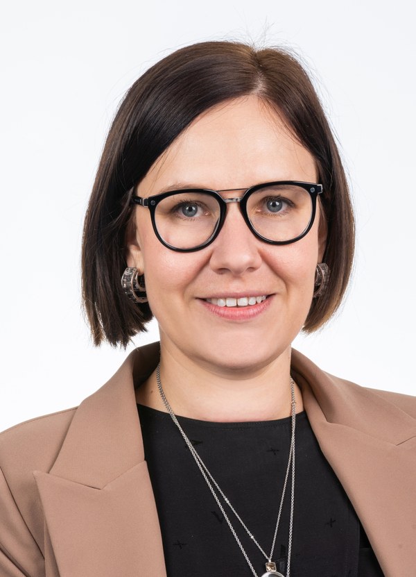 Mgr. Andrea Hoffmannová, Ph.D. Mgr. Andrea Hoffmannová, Ph.D. - náměstkyně primátora