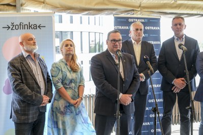 From the press conference announcing the results of the architectural competition. Photo: Adolf Horsinka.