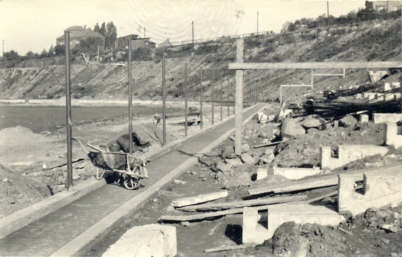 The under-construction „old Bazaly