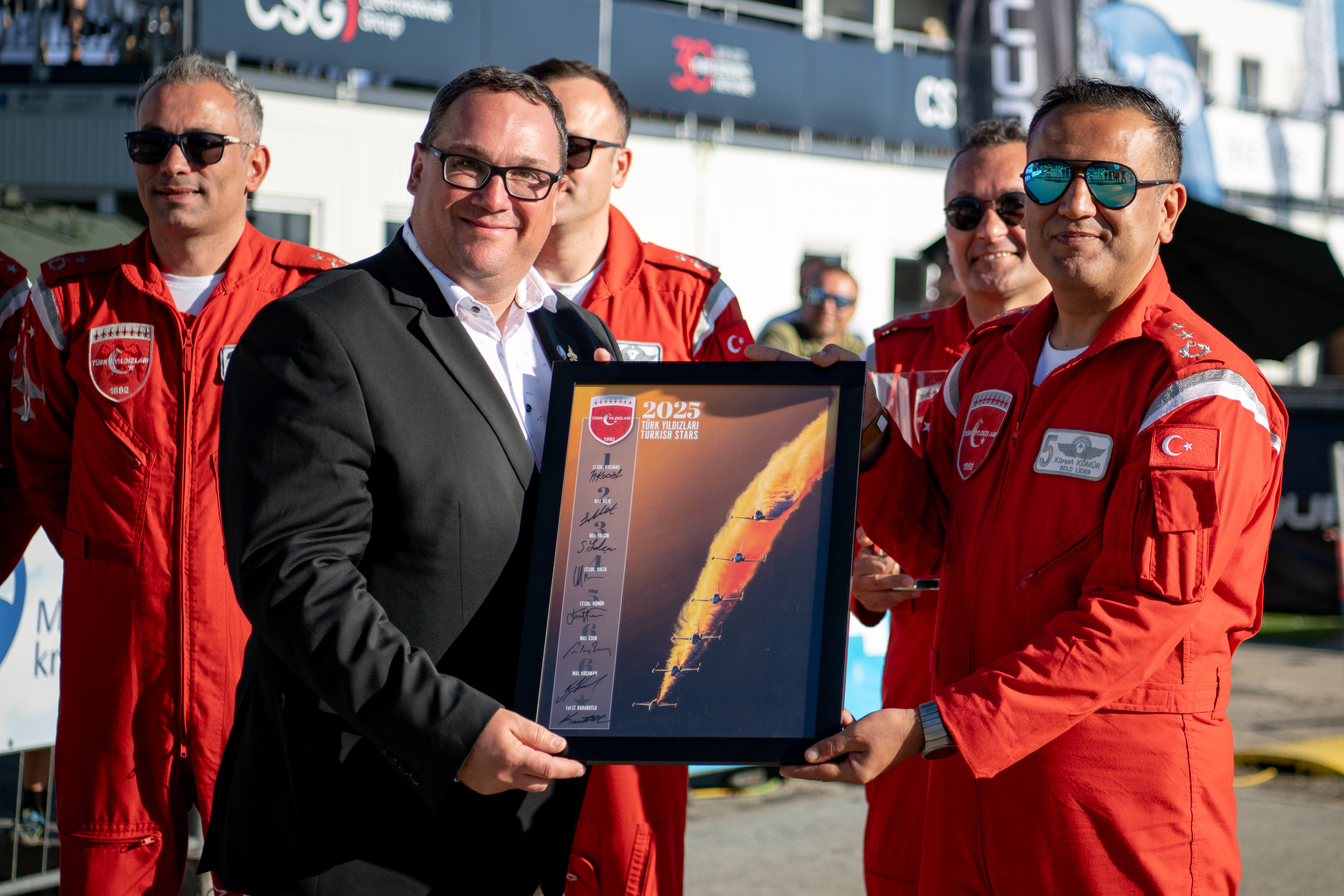 Jan Dohnal, Mayor of Ostrava, with the winners of the Mayor’s Cup. Photo: Lukáš Kaboň Jan Dohnal, Mayor of Ostrava, with the winners of the Mayor’s Cup. Photo: Lukáš Kaboň