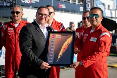 Jan Dohnal, Mayor of Ostrava, with the winners of the Mayor’s Cup. Photo: Lukáš Kaboň