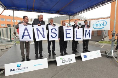 The new supercomputer is christened. Photo: VŠB-TUO 