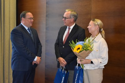 Håkan and Catharina Jevrell in conversation with Mayor Jan Dohnal. Photo: City of Ostrava