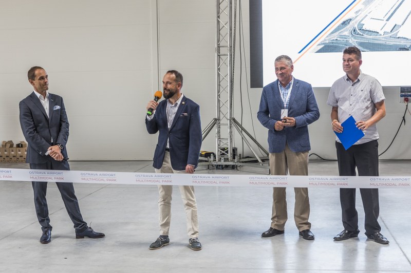 The first hall of the OSTRAVA AIRPORT MULTIMODAL PARK to open in Mošnov Strategic Industrial Zone The first hall of the OSTRAVA AIRPORT MULTIMODAL PARK to open in Mošnov Strategic Industrial Zone
