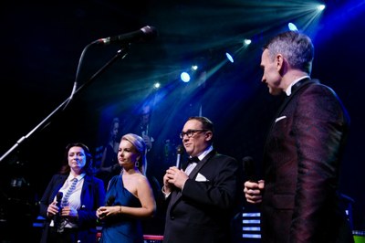 The opening of the ball was led by the mayor Jan Dohnal and his deputy Lucia Baránková Vilamová. Photo: Adolf Horsinka